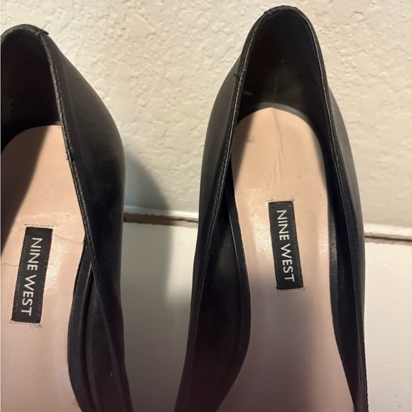 Nine West Black Heels - Picture 2 of 4